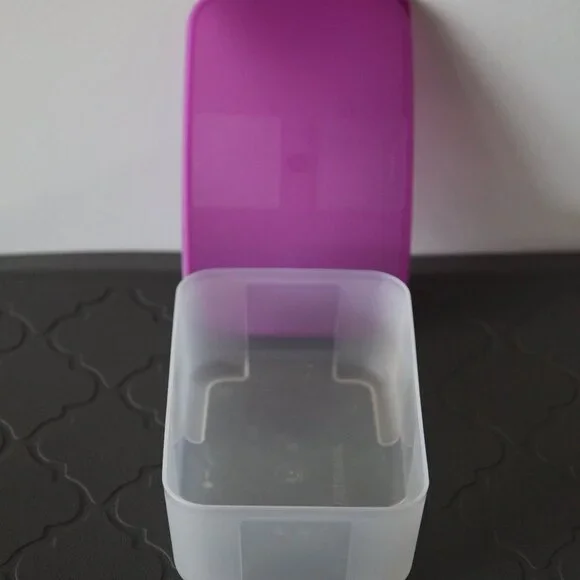 Tupperware Large and Medium Square Container Set - Picture 2 of 8